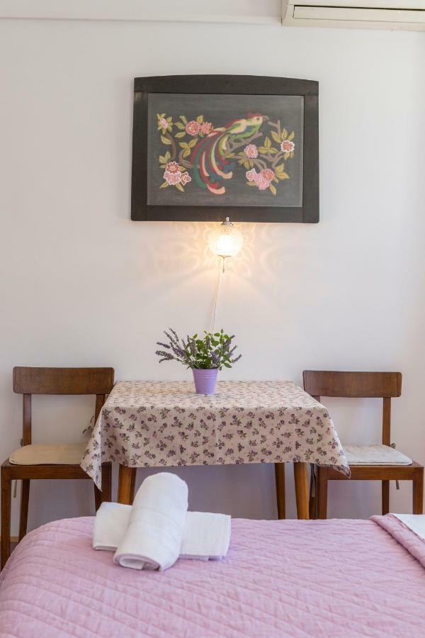 Apartment Riva 5 Komiža Esterno foto